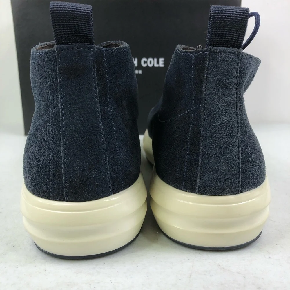KENNETH Cole Navy The Mover Chukka Boots